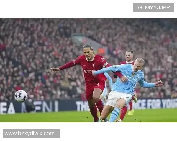 世界杯焦点战曼城与利物浦0比0平局帽子戏法瞬间引发全场热议