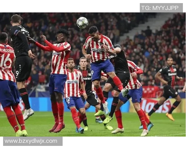 西甲经典对决:拜仁与马竞激战成平局乌龙球成比赛转折点 西甲经典对决:拜仁与马竞激战成平局乌龙球成比赛转折点