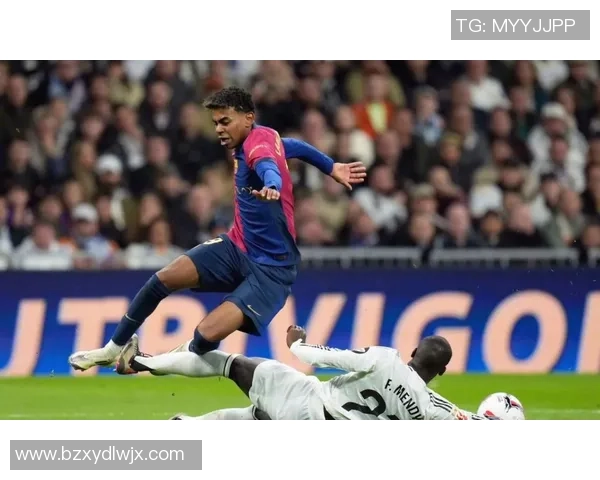 中超激战皇马与拜仁鏖战至平局神奇扑救引发全场热议